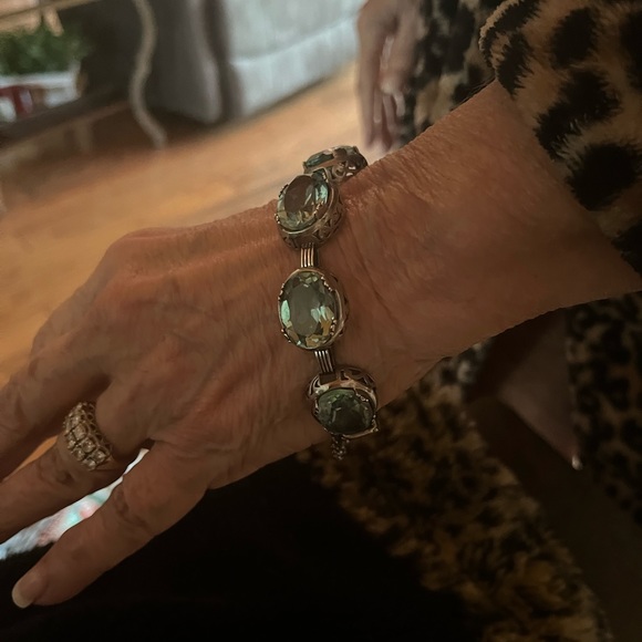 Silpada Sterling Silver and Aqua Glass Bracelet. Fits up to 7” wrist - Picture 6 of 7